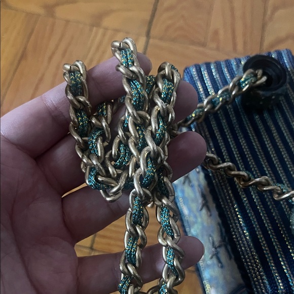 Mary Frances Vintage Teal Dragon Fly Embellished Mini Box Bag - Picture 13 of 14